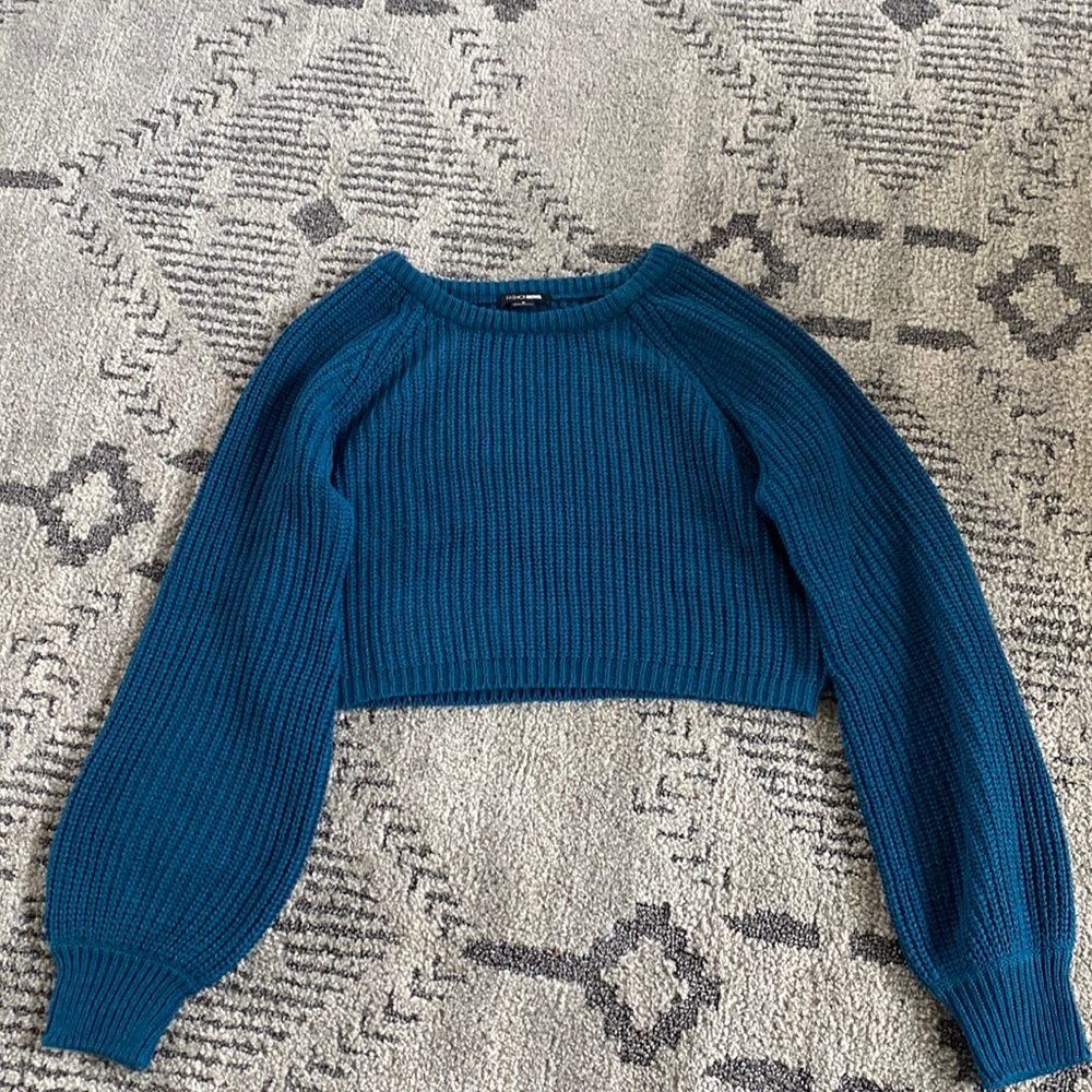 Fashion nova Cropped sweater